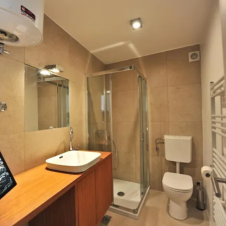 Historic Center Shelter Apartment