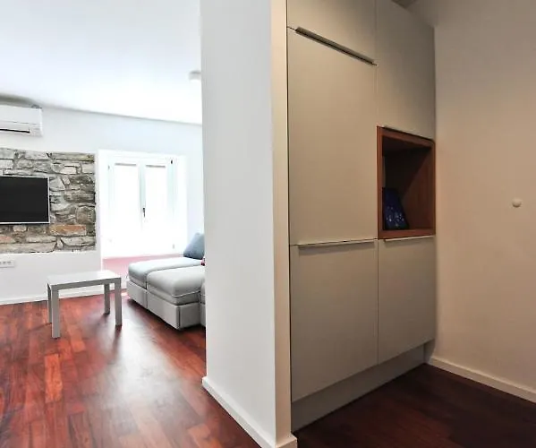 Historic Center Shelter * ピラン